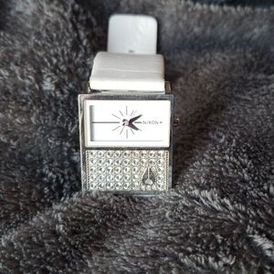 Nixon watch